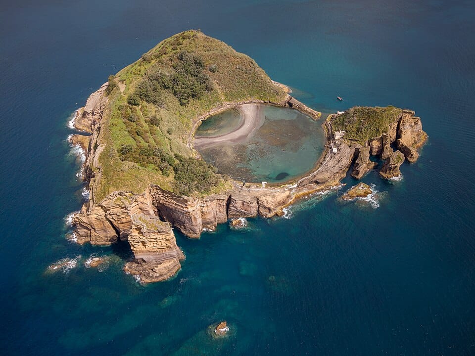 Ilhéu de Vila Franca do Campo in Vila Franca do Campo, São Miguel, Portugal