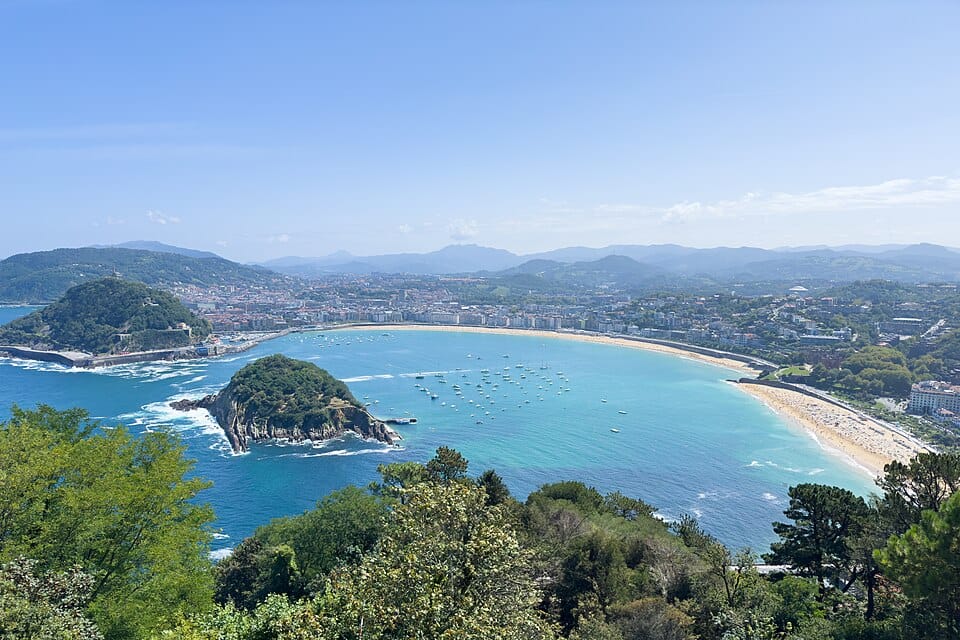 Playa de la Concha in San Sebastián, Spain