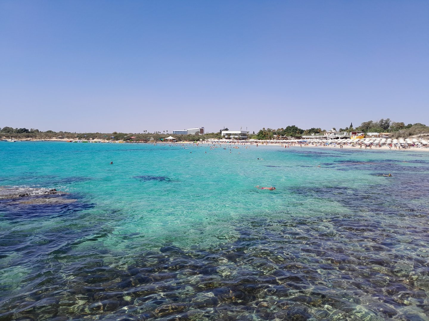 Landa Beach (Golden Beach)