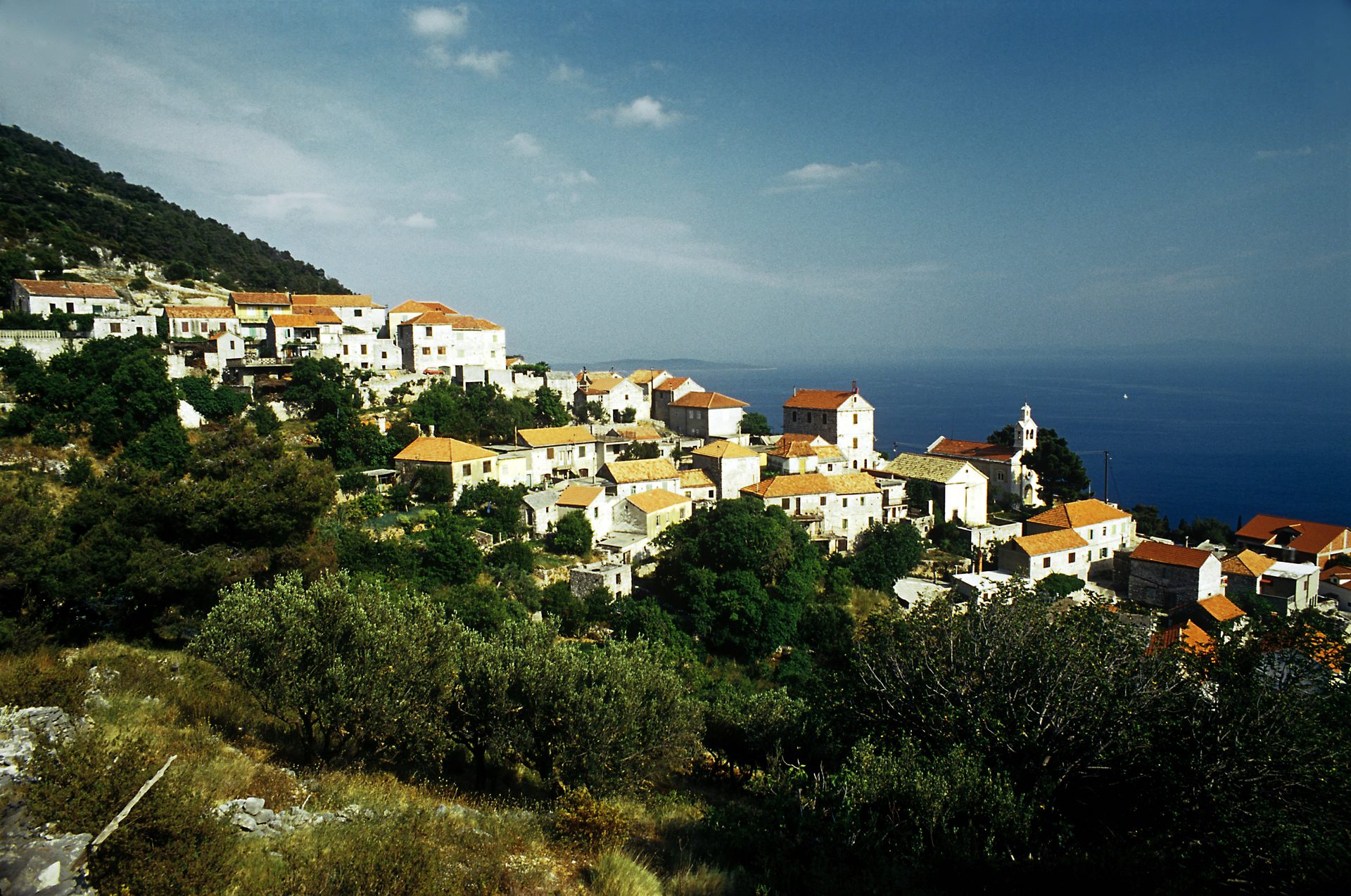 Lučišća Beach