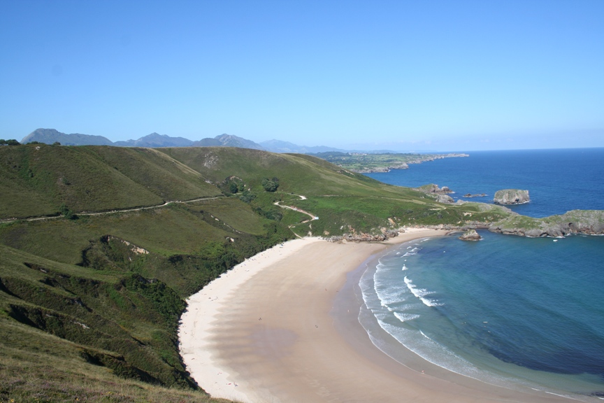 Torimbia Beach