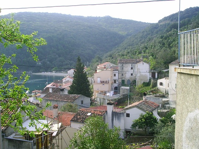Valun Beach (Raca)