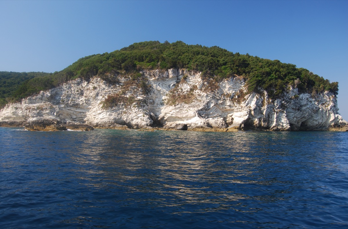 Voutomi Beach
